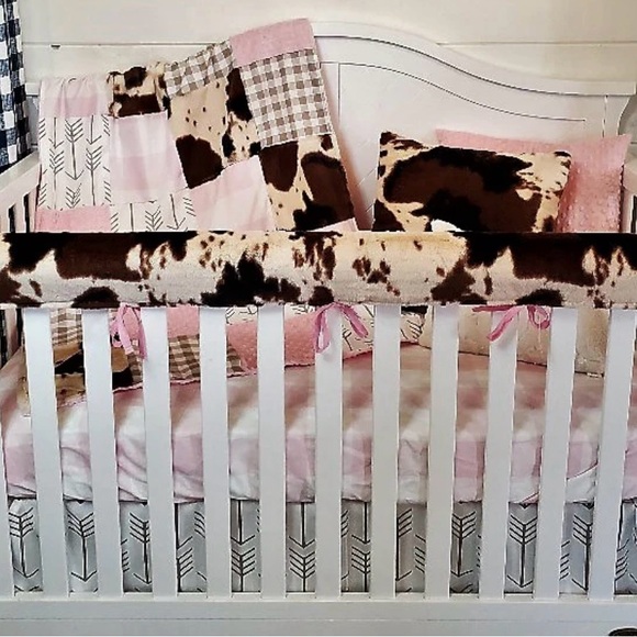 DBC baby bedding co. Boutique bedding, six piece set. - Picture 4 of 4